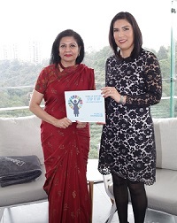 Lakshmi Puri, Directora ejecutiva adjunta de ONU Mujeres y Mayra González vicepresidente regional de Ventas, Mercadotecnia y Desarrollo de Red de Distribuidores de Nissan. (Foto: ONU Mujeres/Alfredo Guerrero)