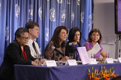Luiza Carvalho habla durante la presentación del informe “El progreso de las mujeres en el mundo 2015-2016: transformar las economías para realizar los derechos” (Foto: ONU MUjeres / Gustavo Benitez)